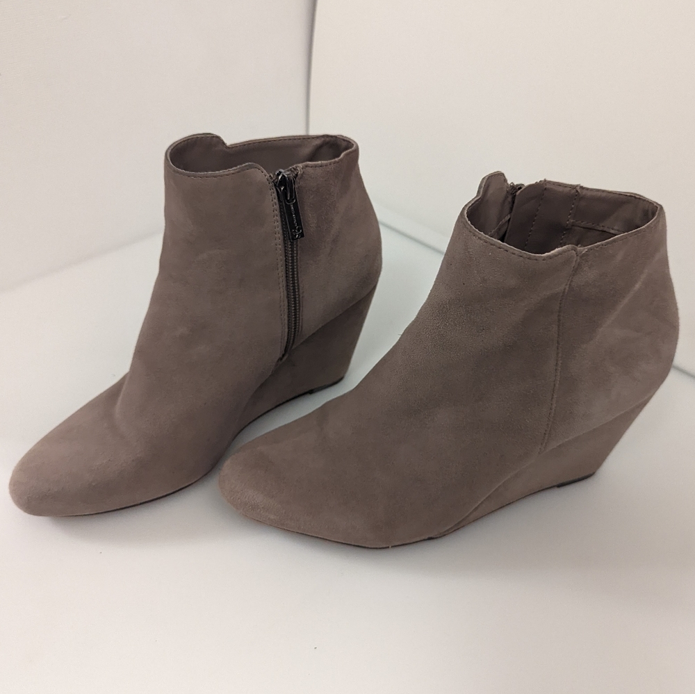 Jessica Simpson Taupe Suede Ankle Booties